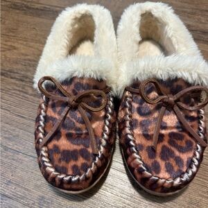 JCrew Leopard Print Faux Fur Moccasin Slippers
